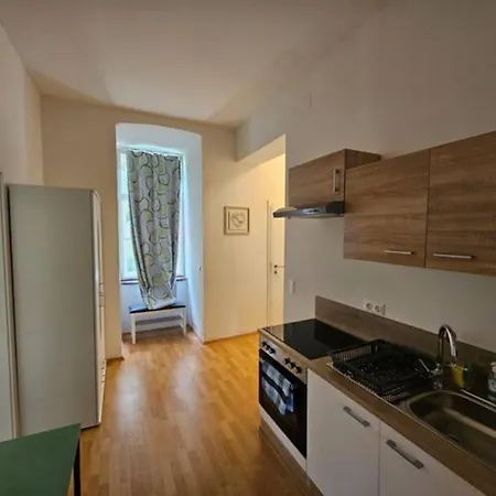 Imperial Flats * Vienna