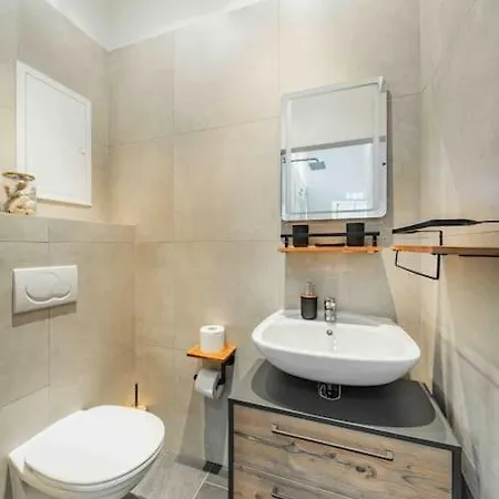 Huebsche Mit Toller Lage Apartment