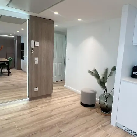 Zeus Design Loft Braunhirschen شقة