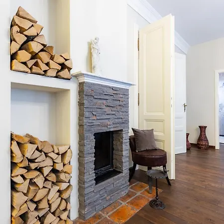 Luxury 2 Bedroom With King-size Beds Apartment *
