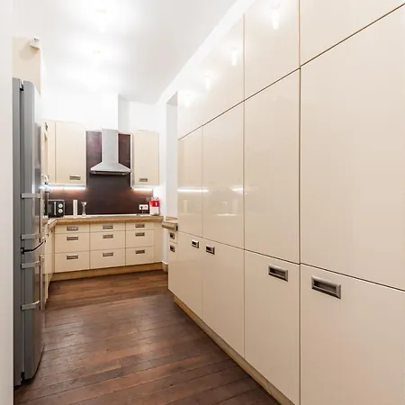 Luxury 2 Bedroom With King-size Beds Apartment Vienna