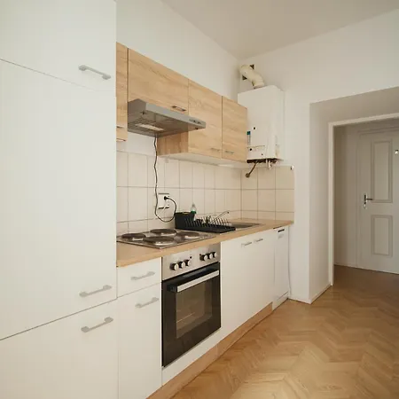 Apartment Malfatti Oasis With Coworking Space