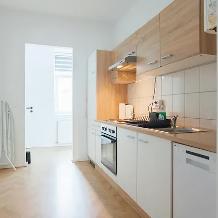 Malfatti Oasis With Coworking Space Apartment *