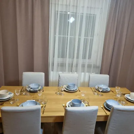Villa With Private Sauna And Jacuzzi, 8 Min From Schloss Schoebrunn Vienna