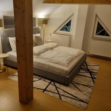With Private Sauna And Jacuzzi, 8 Min From Schloss Schoebrunn Villa *