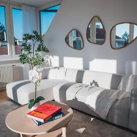 Stylish With Breathtaking Rooftop Views Apartment