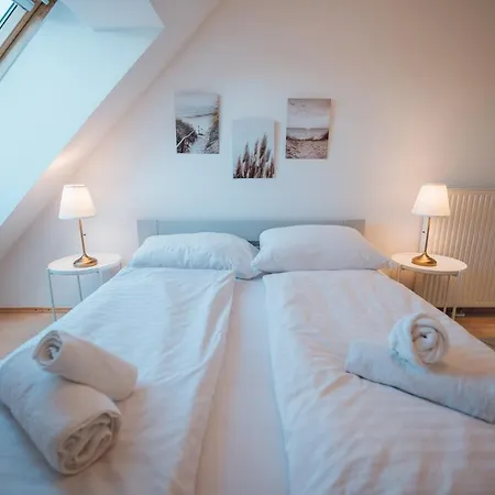 Stylish With Breathtaking Rooftop Views Apartment Vienna