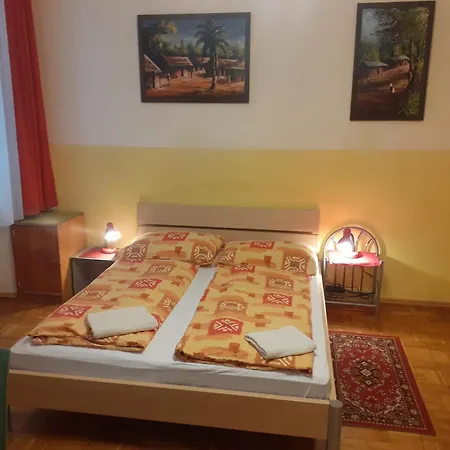Πανσιόν Happyhostel *