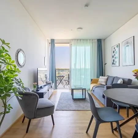 Hm • Modern 1br Vista At Danube Vienna
