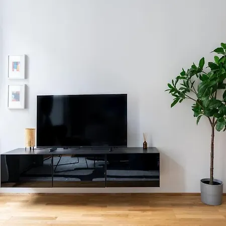 Pristine 1br Suite, Quick To By Hm Apartmán *