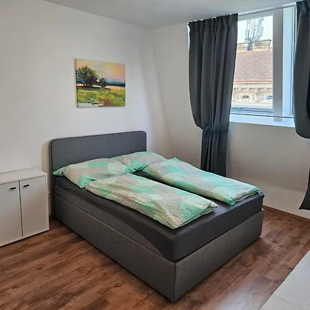 Apartament Rooftop 'chestnut Tree' 23