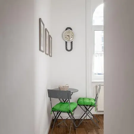 Cool 1br Near Metro & Center By Hm *