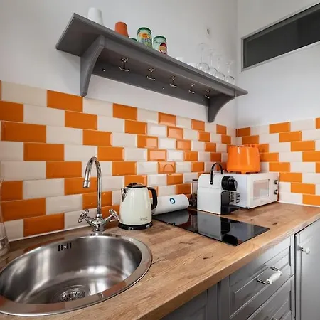Appartamento Cool 1br Near Metro & Center By Hm