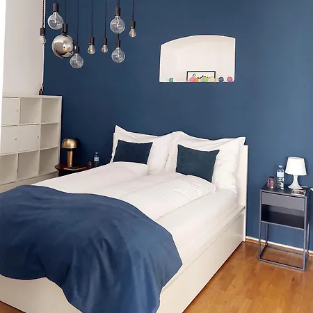 Apartment Charm *