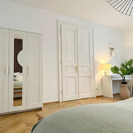 Apartment Designer Near Main Station