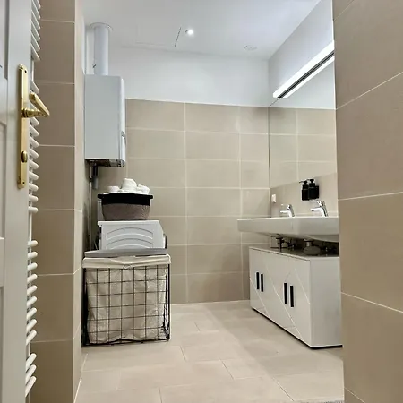 Designer Near Main Station Apartment Vienna