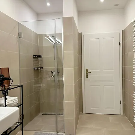 Designer Near Main Station Apartment Vienna