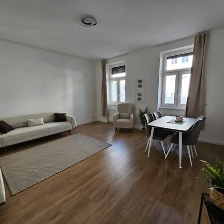 Apartment Cozy And Quit 1170 *