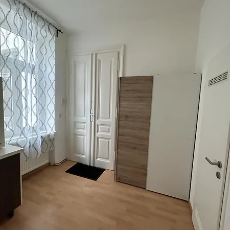 Elegance Gem With Free Parking And Fast Internet 250 Mbits *