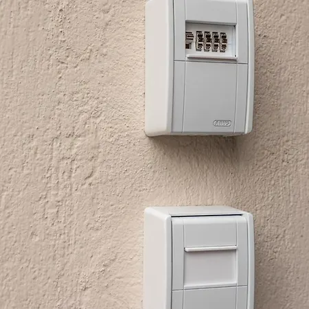 2 Bed I 82 M2 I Comfy I 160 Mbit Wifi *