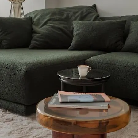Apartment Viennese Jewel I 120 M² I Quiet Area *