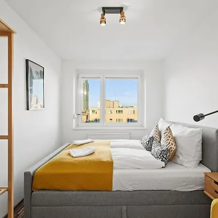 Long Term I 70m2 I Next To U6 Dresdnerstrasse Apartmán