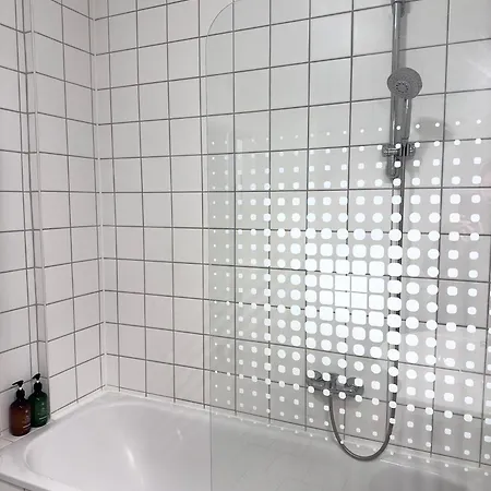 Design 3 Bedroom Near Main Train Station Apartment Vienna