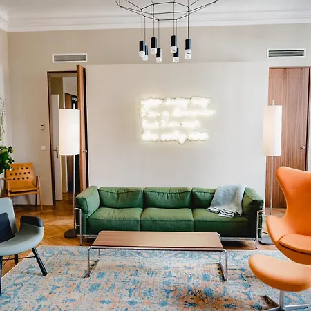 Small Luxury Altstadt 4* Wenen