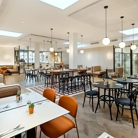 Austria Trend Anatol Hotel 4*