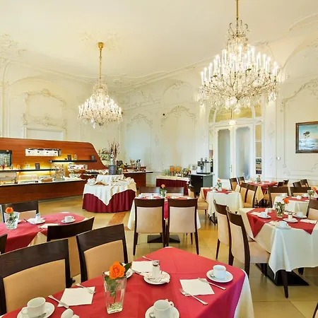 Austria Trend Schloss Wilhelminenberg Vídeň