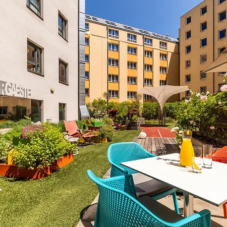 Zeitgeist Hauptbahnhof Hotel 4*