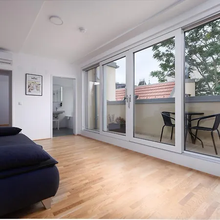 Next To Schoenbrunnpalace Close To Public Transport - Myschoenbrunn Apartment Vienna
