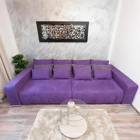 Traditional Tav - Design Vienna