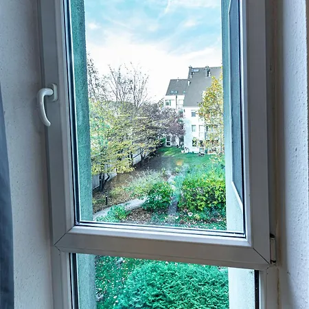 Apartment Calm & Connected By Jr *