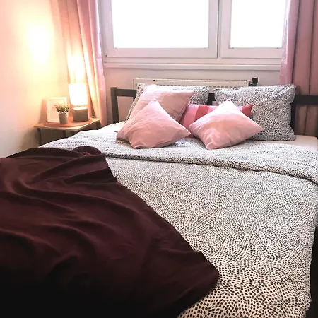 Nr.1 Perfect 3 Bedrooms Near To Main Train Station *