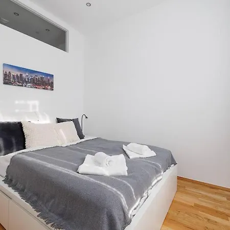 Modern - Netflix 2 Bedroom * Vienna