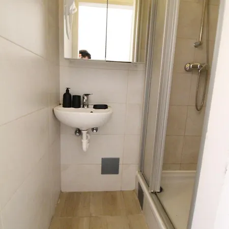 Cozy In Pragerstrasse Privatunterkunft *