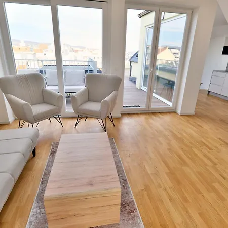 Lotus Apartment *