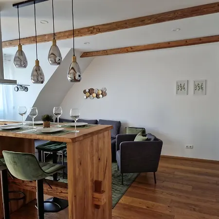 Newly Renovated 3 Bedroom With Ac And Bath Tub * Vienna