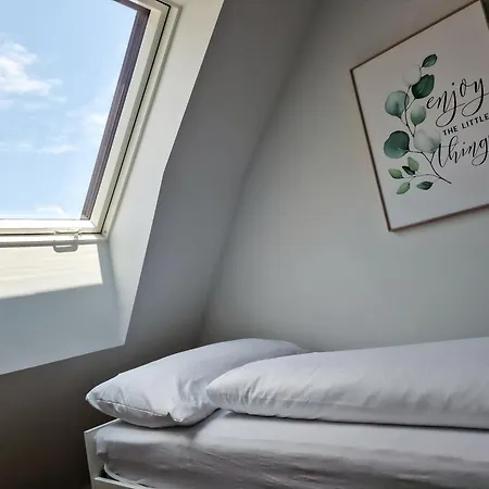 Newly Renovated 3 Bedroom With Ac And Bath Tub * Vienna