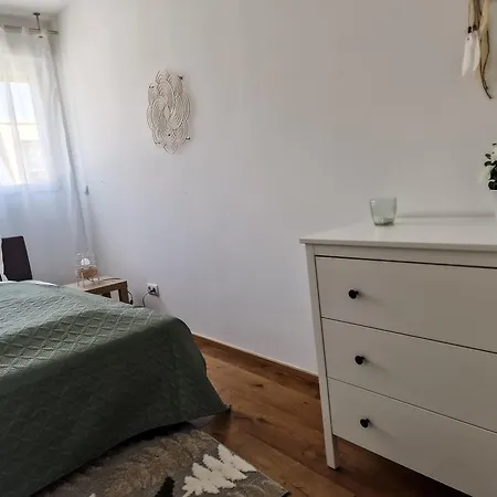 Newly Renovated 3 Bedroom With Ac And Bath Tub Vienna