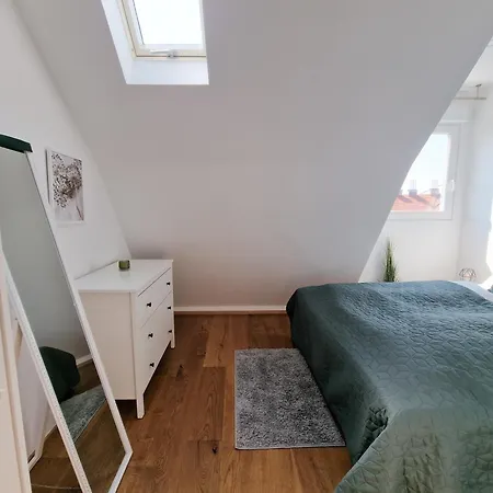 Newly Renovated 3 Bedroom With Ac And Bath Tub Apartment Vienna