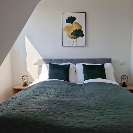 Newly Renovated 3 Bedroom With Ac And Bath Tub