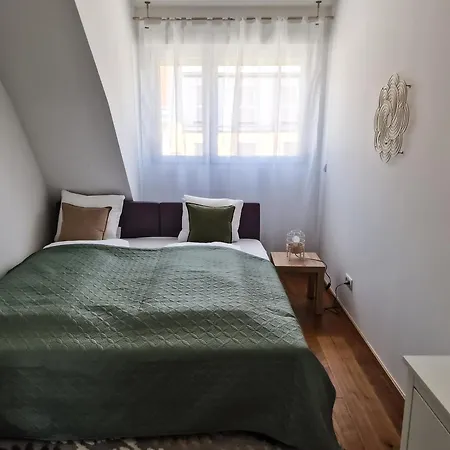 Newly Renovated 3 Bedroom With Ac And Bath Tub * Vienna