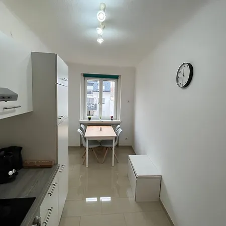 Elegant Viennese Apt 15 Min To Center