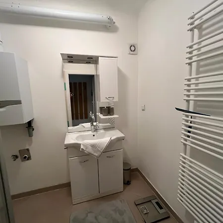 Elegant Viennese Apt 15 Min To Center Apartment Vienna