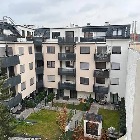 Apartment Elegant Viennese Apt 15 Min To Center Vienna