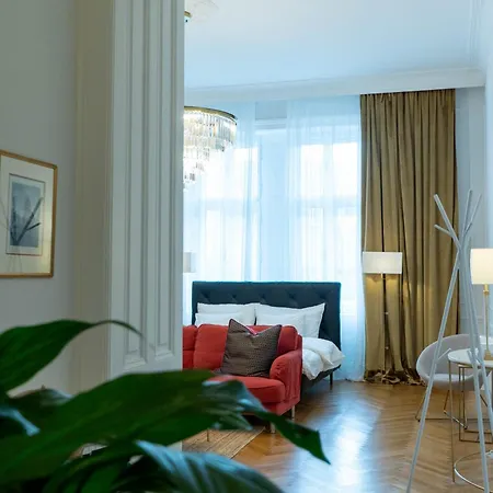 Royal Schoenbrunn Apartment