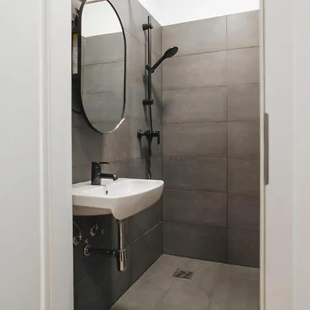 Malfatti Oasis With Coworking Space Apartment *