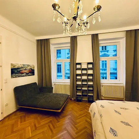 Apartment Atelier Lomani